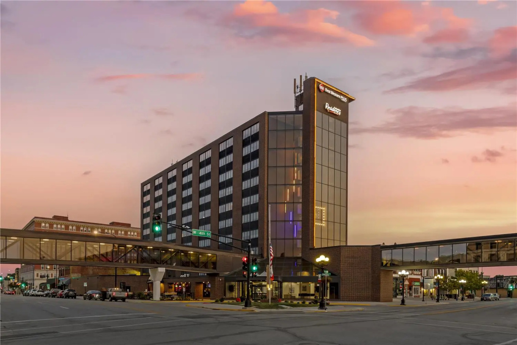 Executive Residency By Best Western Waterloo & Cedar Falls