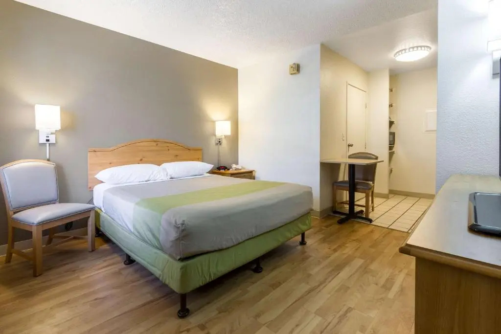 Standard Double room (full double bed)