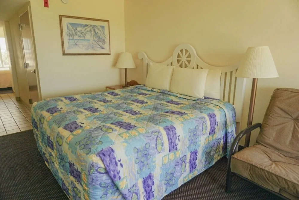 Double Suite (full double bed)