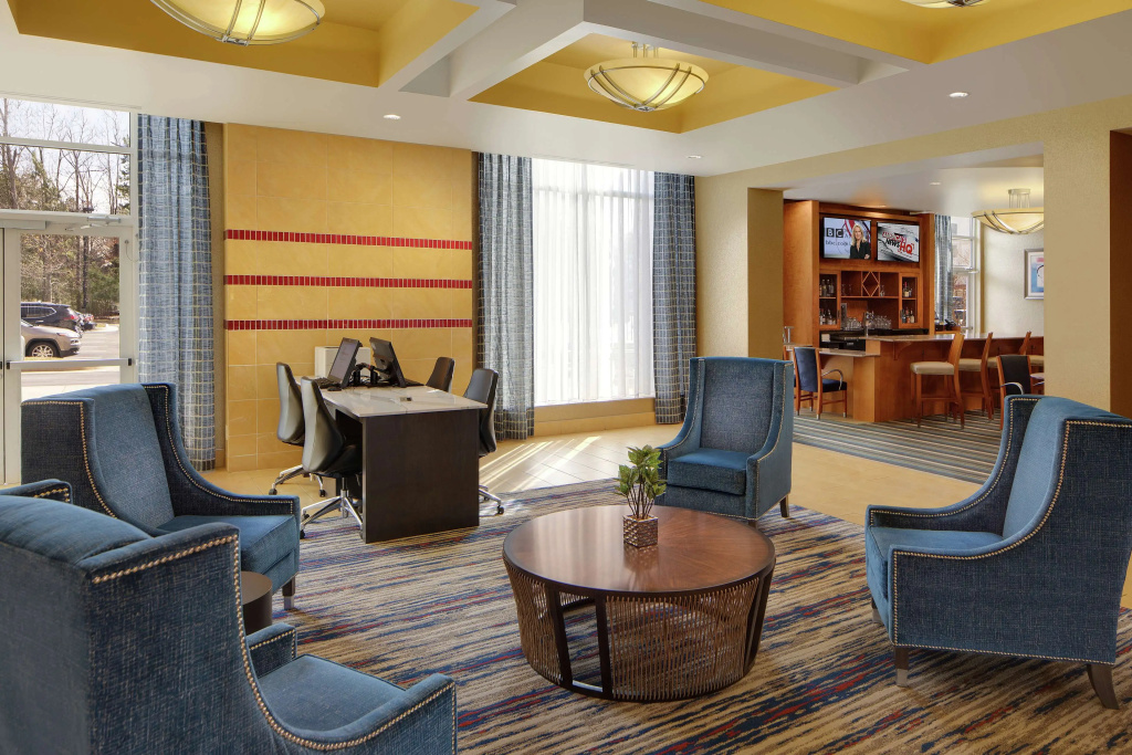 Lobby & Reception