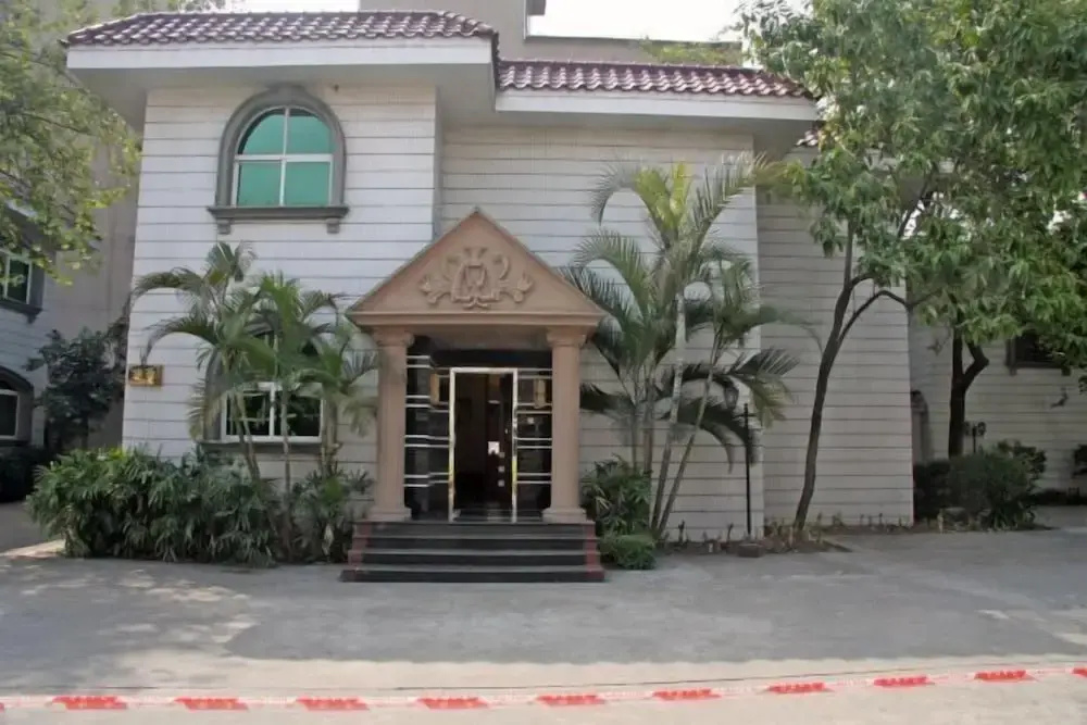 New Haojing Hotel (Guangzhou Xintang Metro Station)