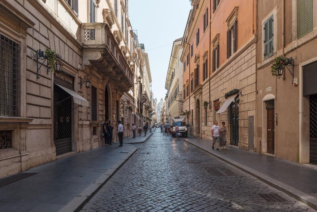 Fontanella Borghese - 2 minutes walk by Spanish Steps!