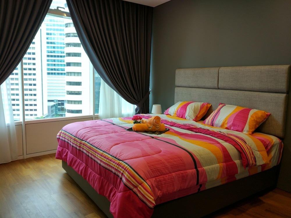 Luxury Apartment near KLCC & City Center — фото