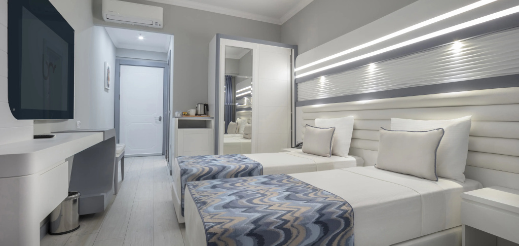 Blue Marlin Deluxe Spa & Resort - All Inclusive — фото