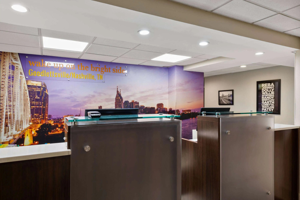 La Quinta Inn & Suites by Wyndham Goodlettsville - Nashville - фото 11