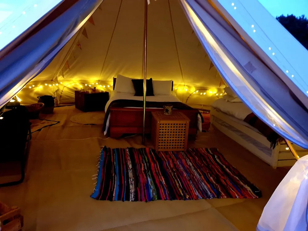 6m xl Bell Tent With log Burner, Near Whitby