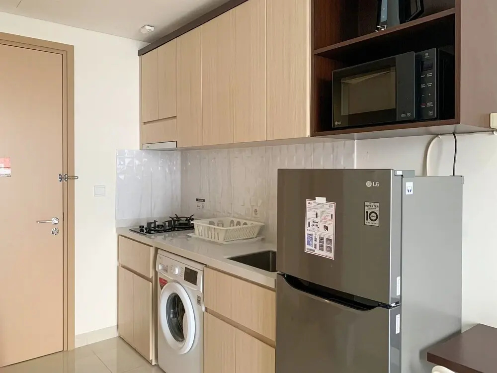 Cozy And High Floor 1Br At Sedayu City Suites Kelapa Gading Apartment