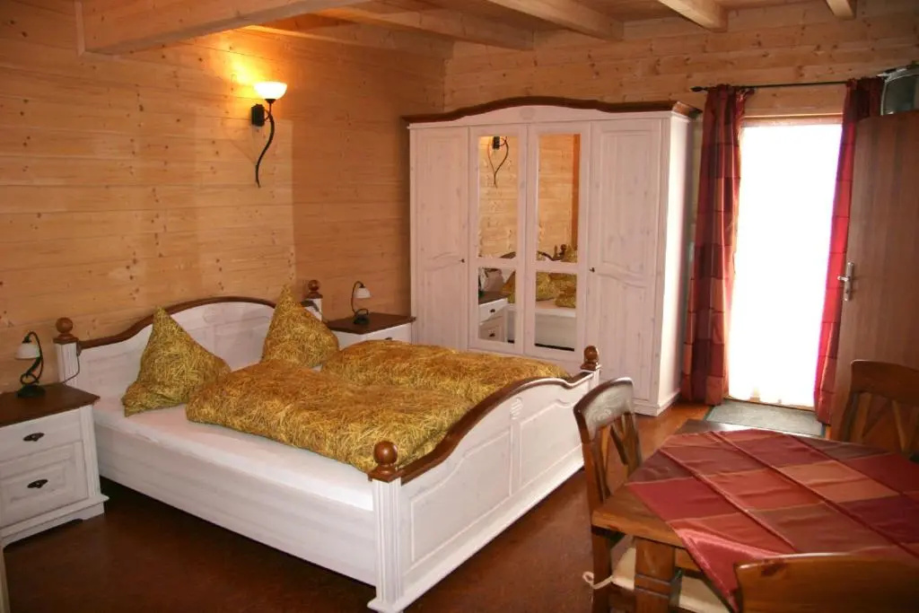 Standard Double room (full double bed)