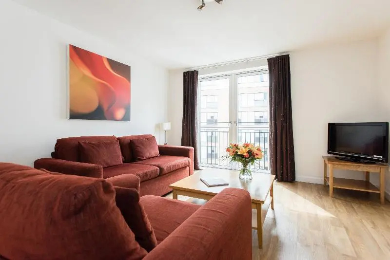 PREMIER SUITES Birmingham - Chambres