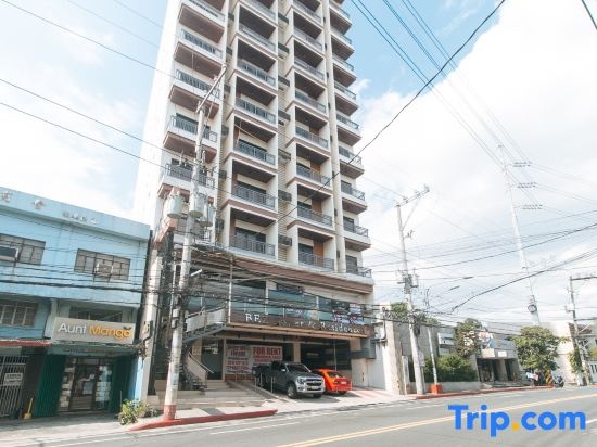 RedDoorz Plus @ Bez Tower and Residences San Juan