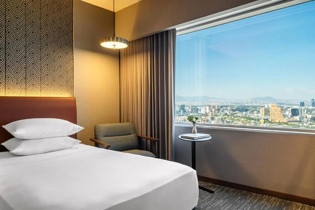 Double Club room (twin beds)