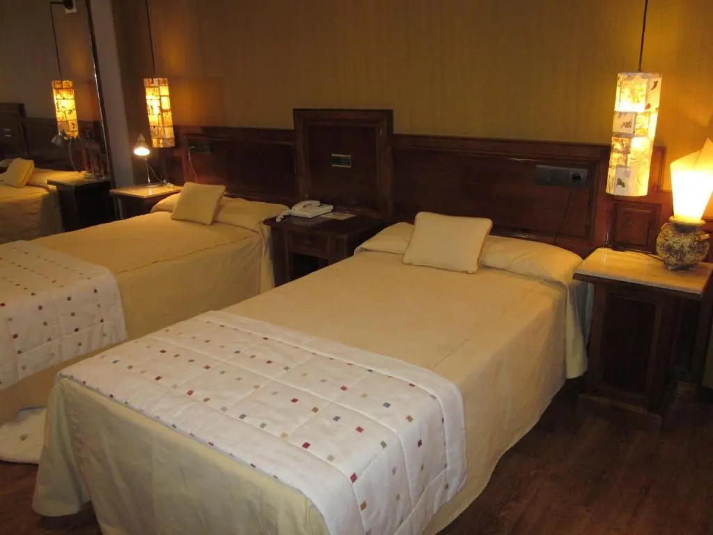 Hotel La Rectoral - Chambres