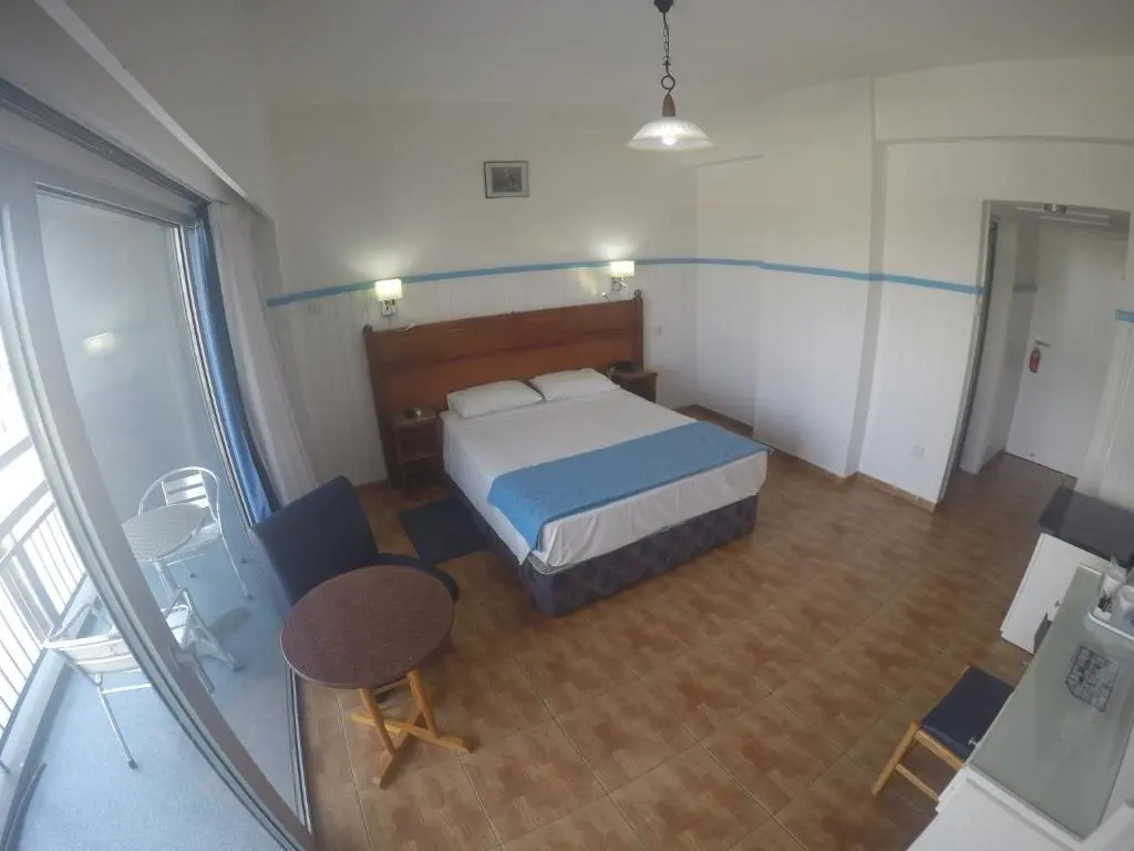 Standard Double room with balcony (full double bed)