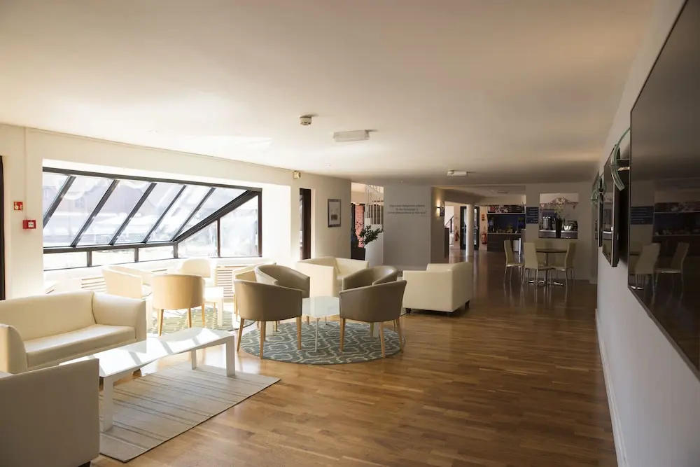 CIM Business Centre - Général
