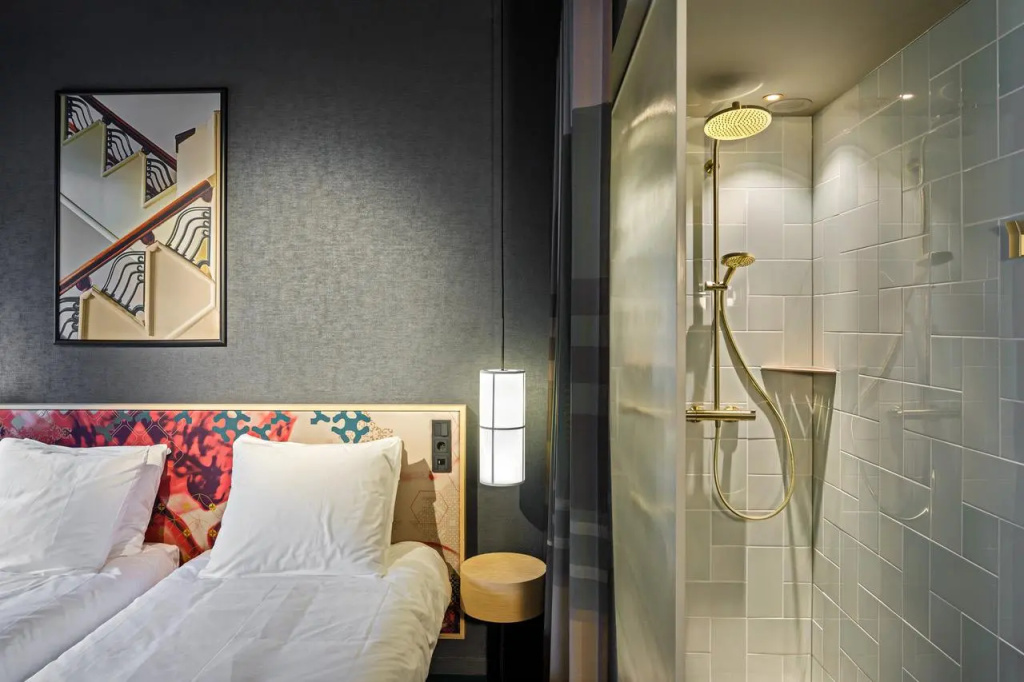 Superior Double room (full double bed)