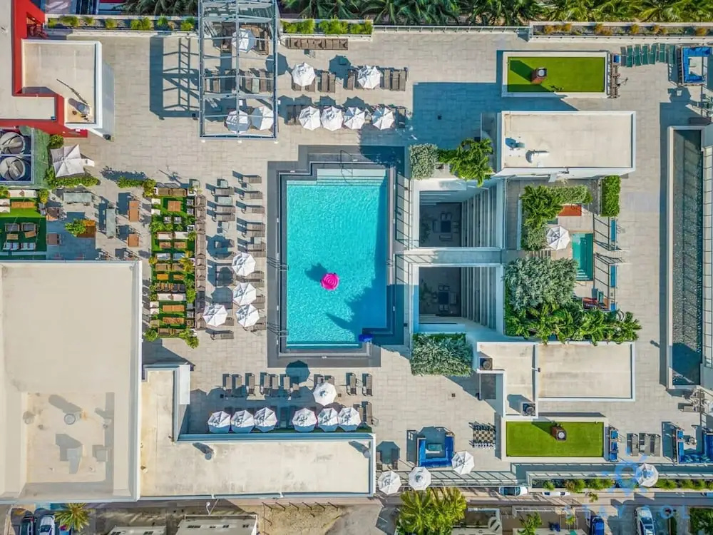 Hollywood Bliss Studio Balcony Beach View