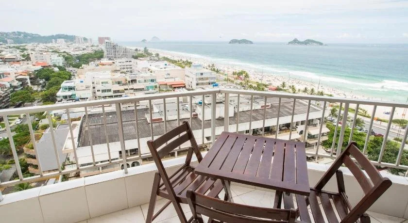 Beach & Waterfront