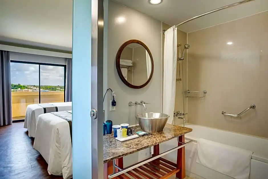 Guam Plaza Resort - Chambres