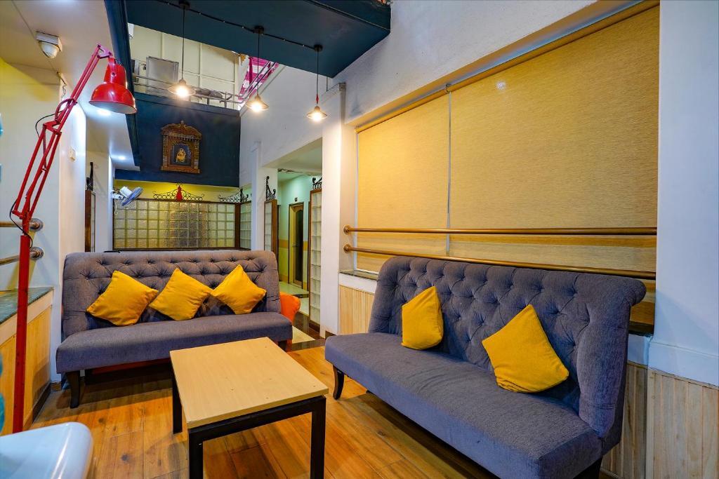 OYO SilverKey Hotel Manas Residency by null