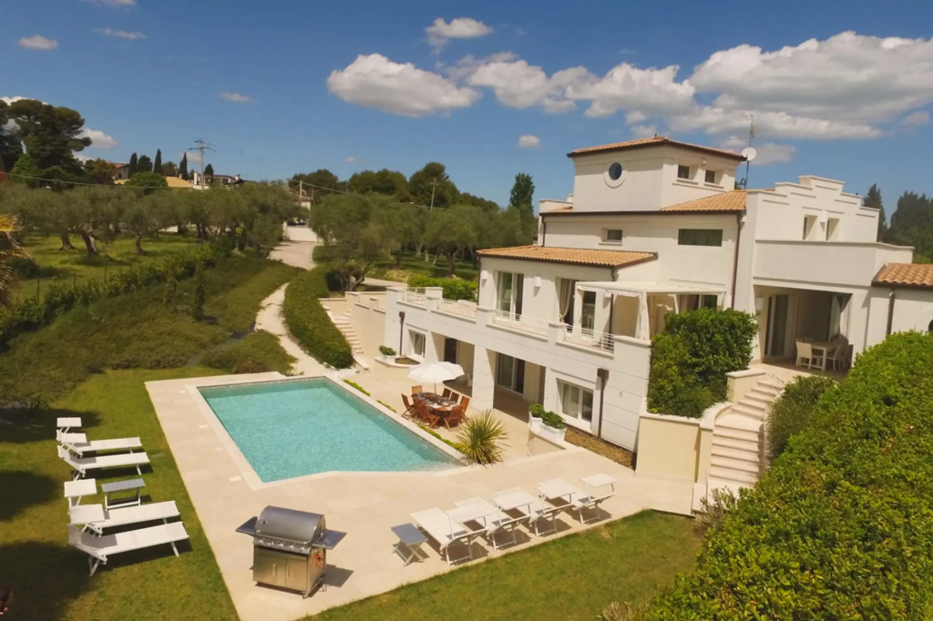 Rn-f244-debe16at - Villa Mandara 8 2
