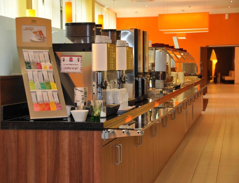 Food & Beverage