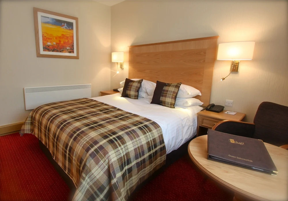Classic Double room (full double bed)