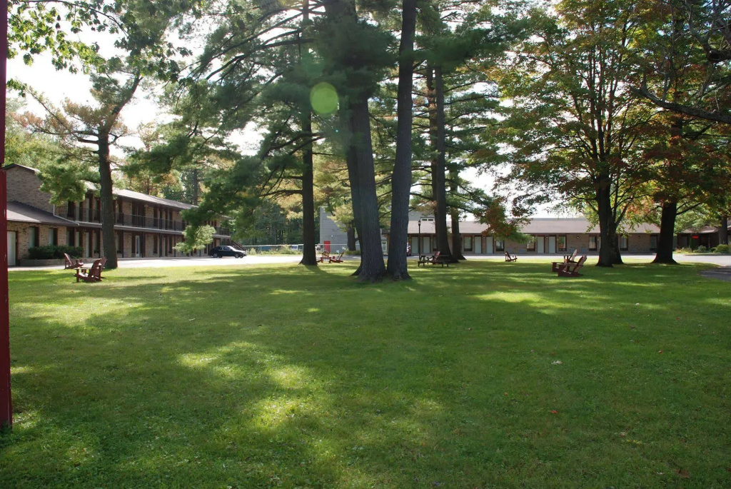 Rideau Heights Inn