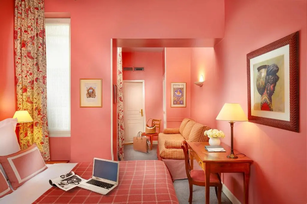 Relais Du Louvre 36