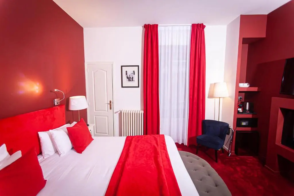 Superior Double room (full double bed)