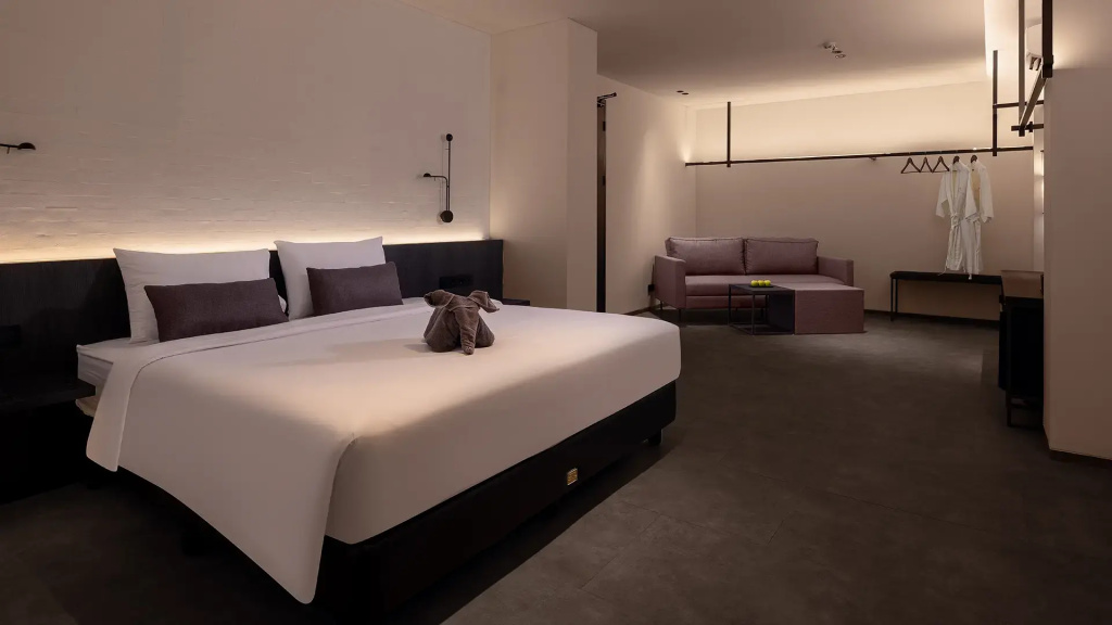 Premier room
