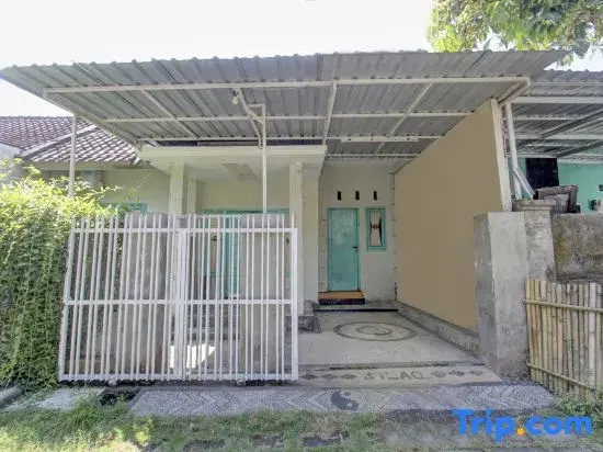 OYO 92825 Kamar Lombok
