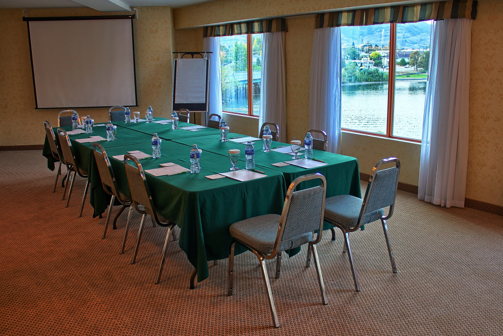 Holiday Inn Hotel & Suites Osoyoos by IHG - Général