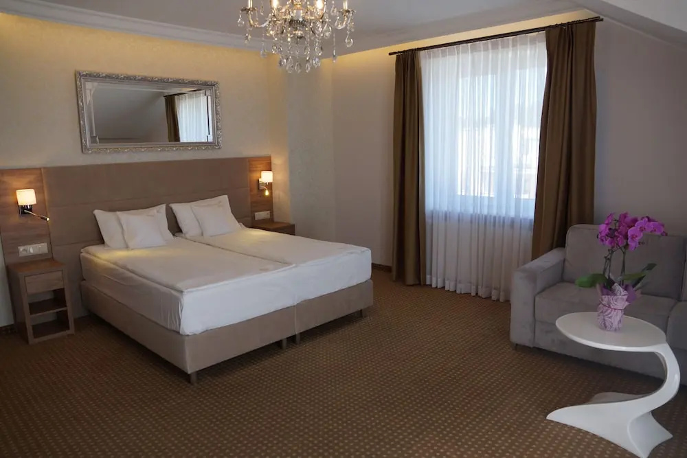 Deluxe Family room with balcony