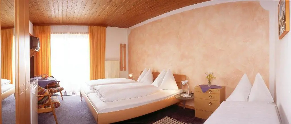 Pension Wieser "Baschtlmai" - Chambres