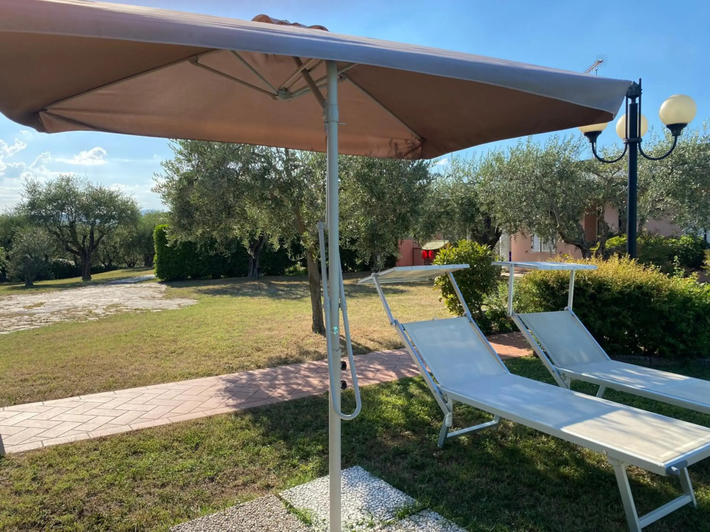 Ampio appartamento vista lago
