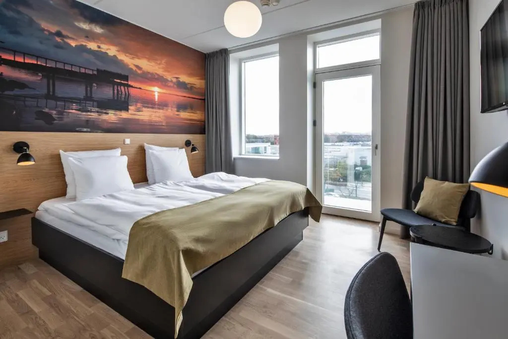 Superior Double room with balcony (full double bed)