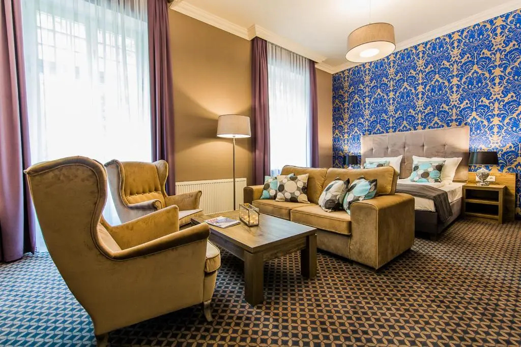 Deluxe Double room (full double bed)