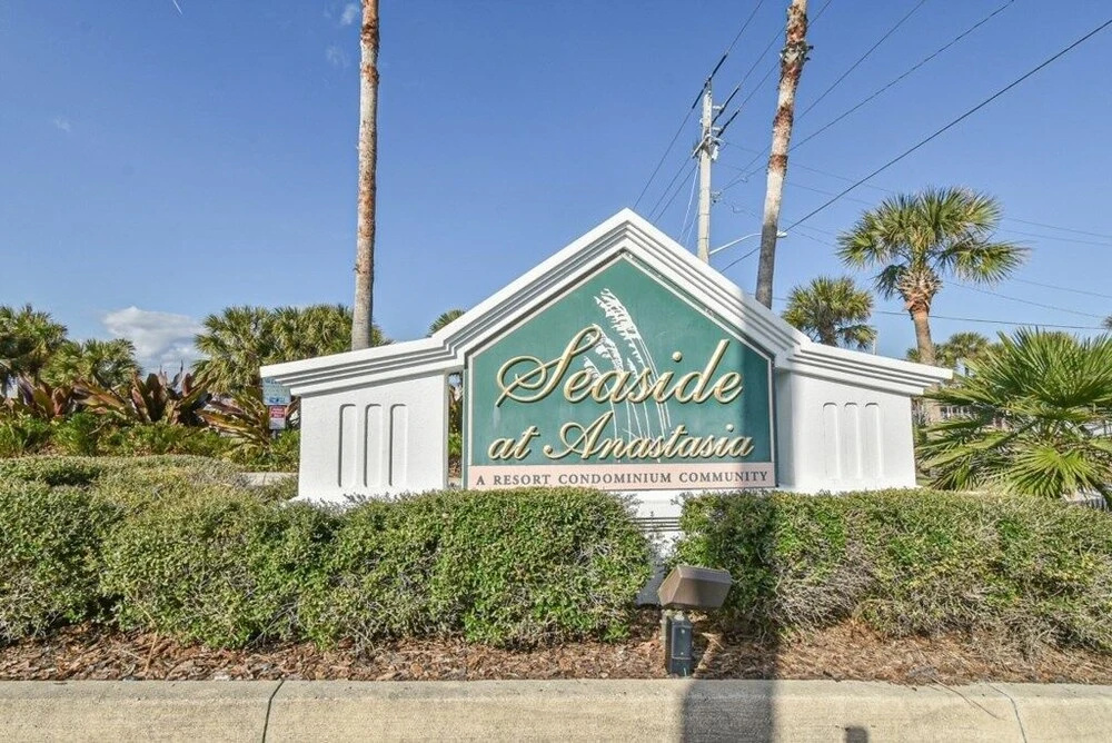 Seaside At Anastasia 202 3 Bedroom Condo by RedAwning