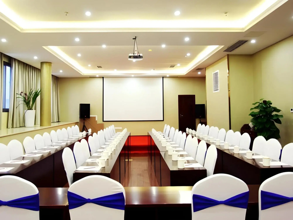 GreenTree Eastern ZiGong Huashang International City Huichuan Rd Hotel - фото 16