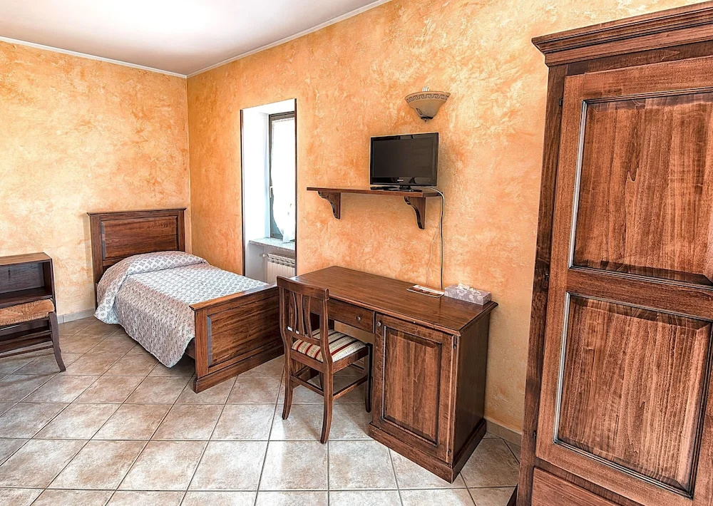 Standard Quadruple room with balcony and with mountain view