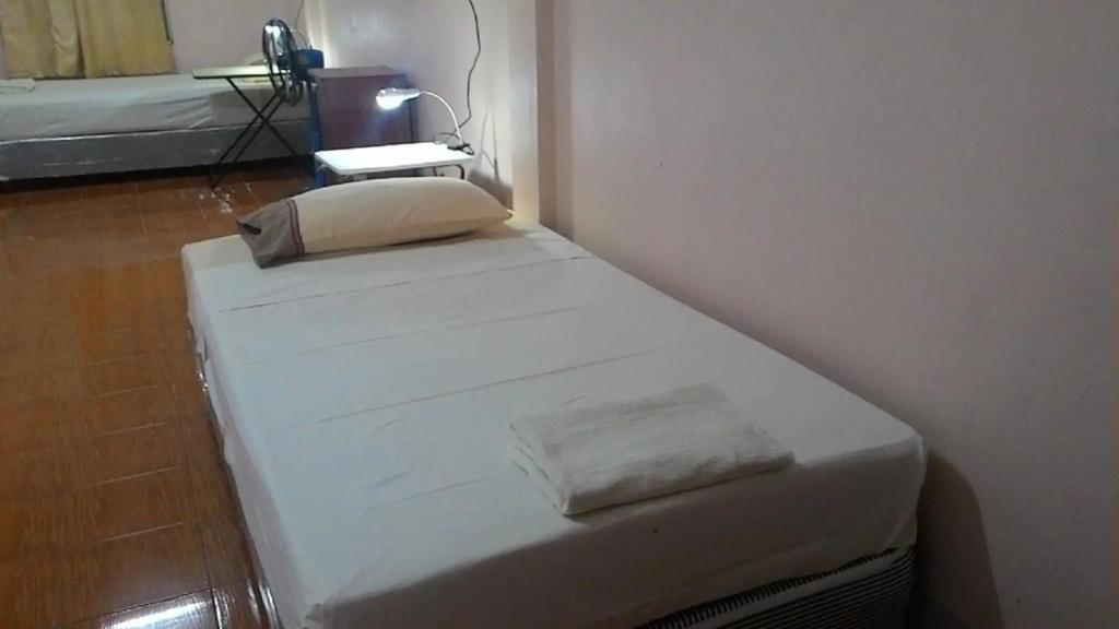 D's Corner & Guesthouse — 4