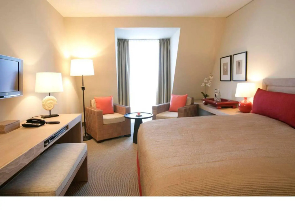 Hotel photo 12