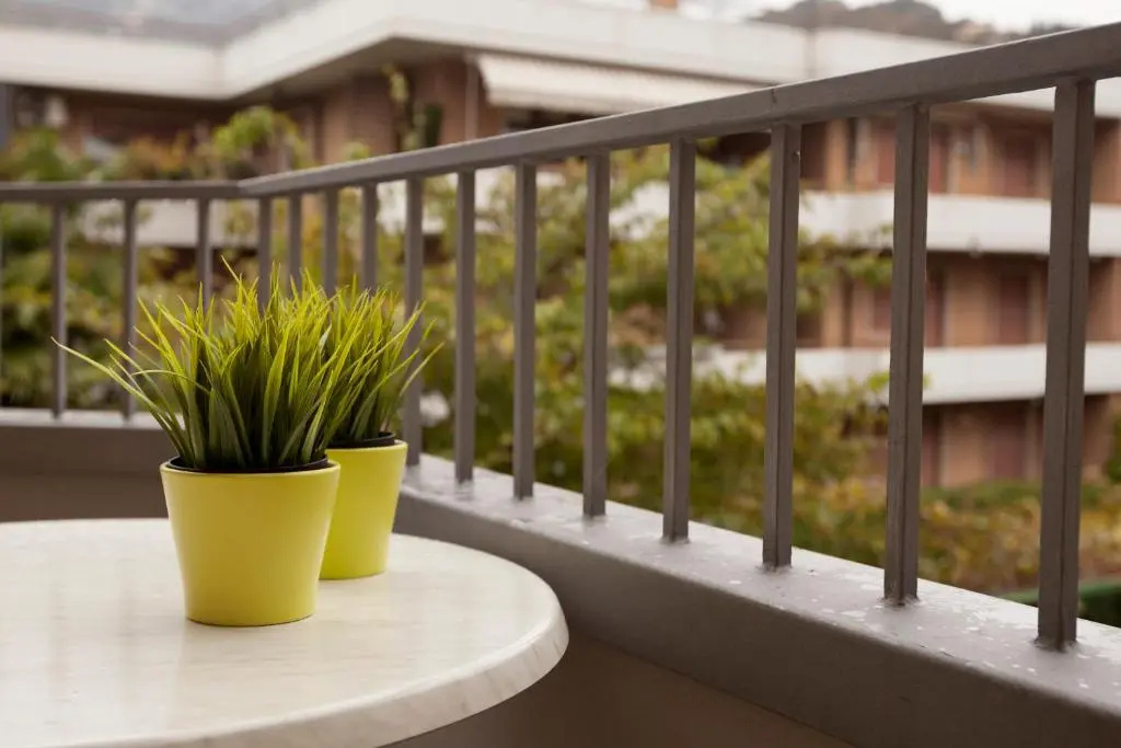 Balcony & Terrace