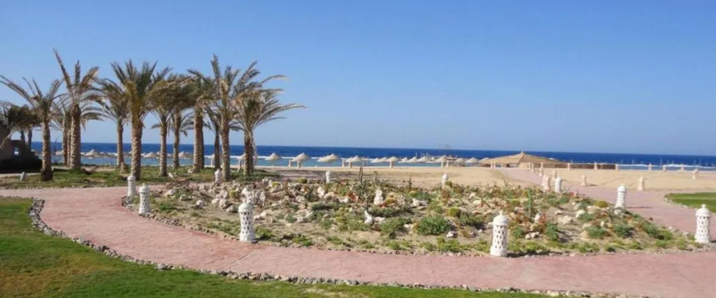 Beach & Waterfront