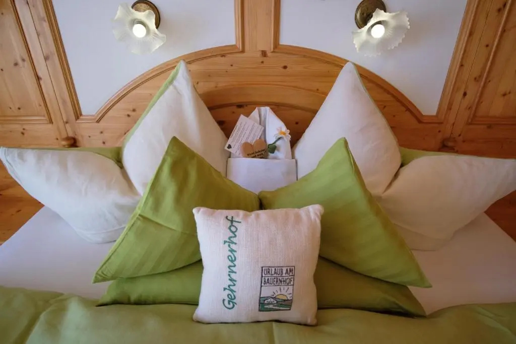 Standard Double room with balcony (full double bed)