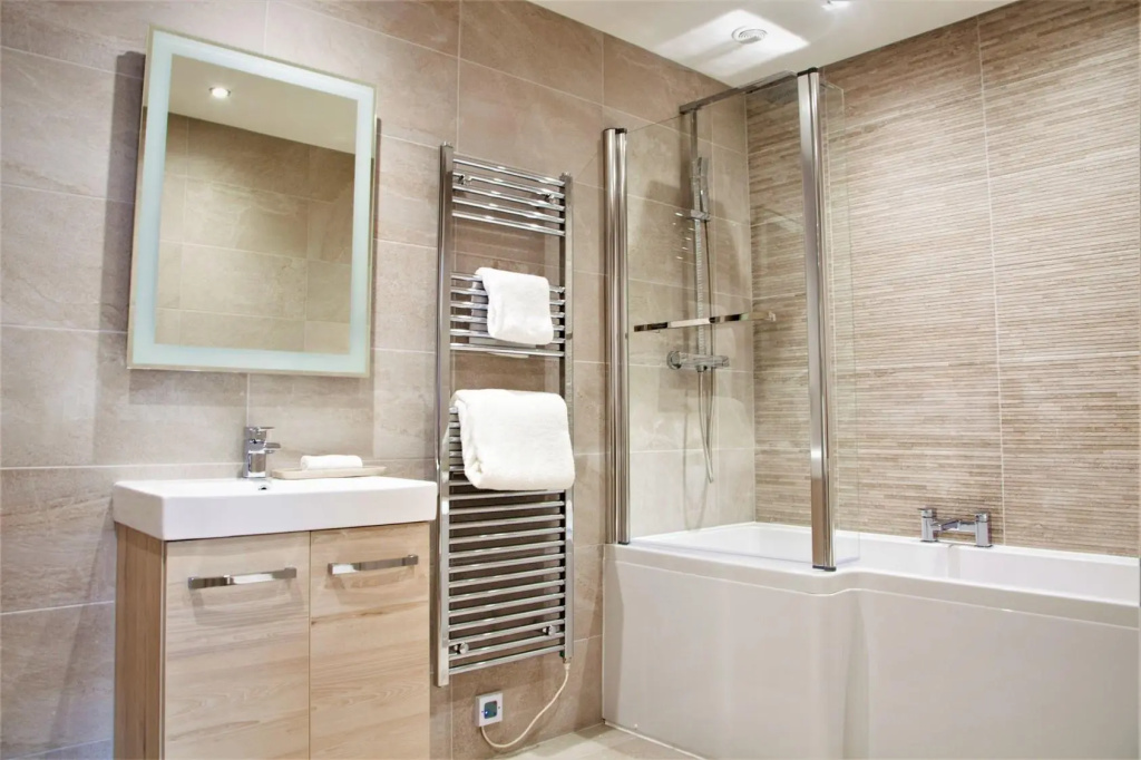 Superior Double room (full double bed)