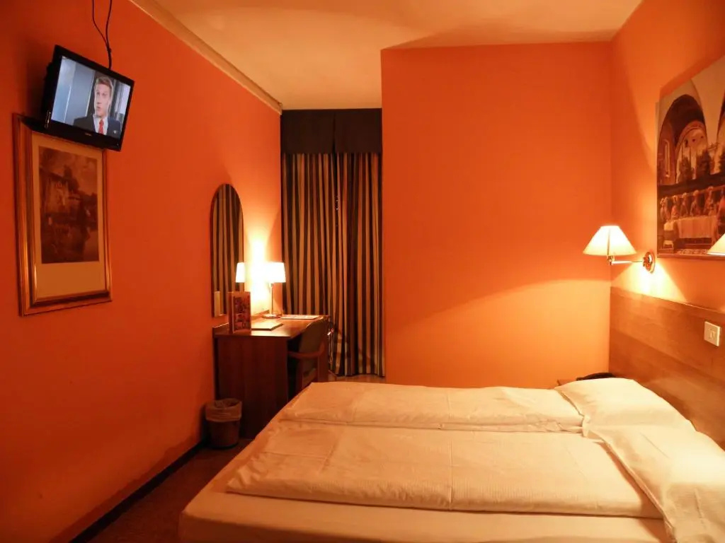 Economy Double room (full double bed)