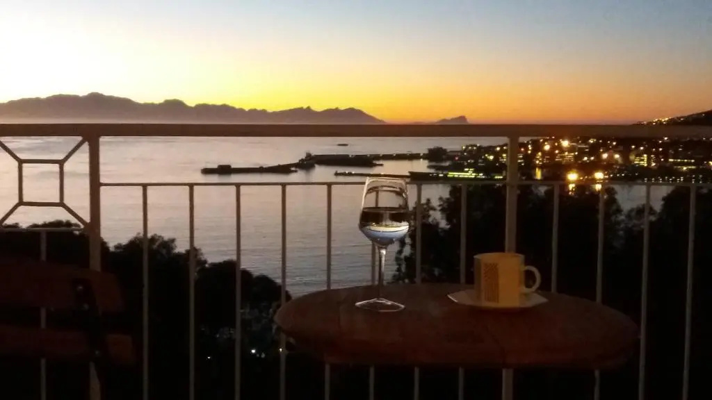 Bayview Heights Gem