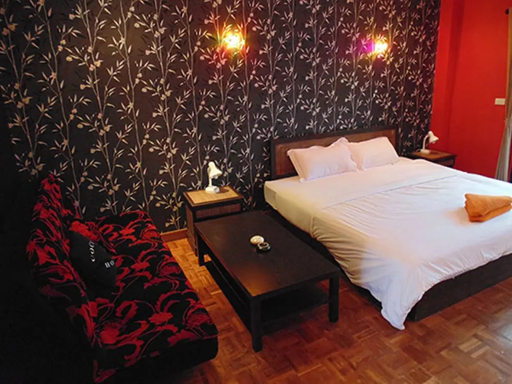 Standard Double room with pool view (full double bed)