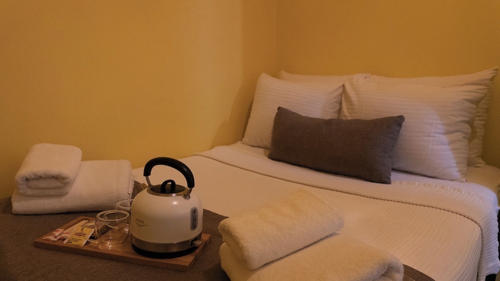 Economy Double room (full double bed)